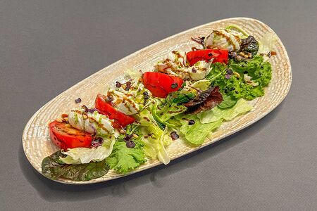 Томаты с моцареллой