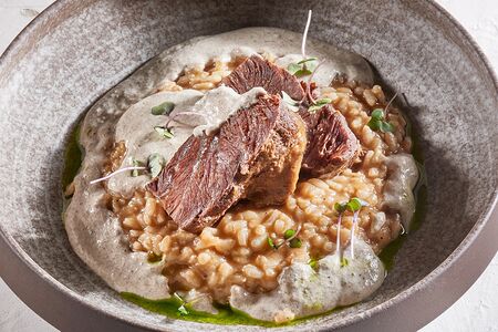 Нежные телячьи щечки с трюфельным соусом