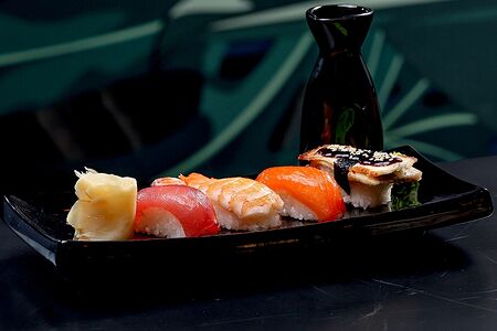 Нигири с угрём