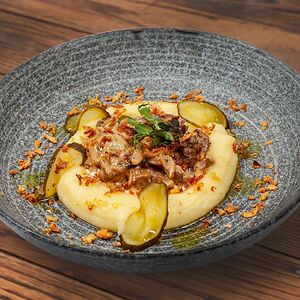 Бефстроганов с картофельным пюре