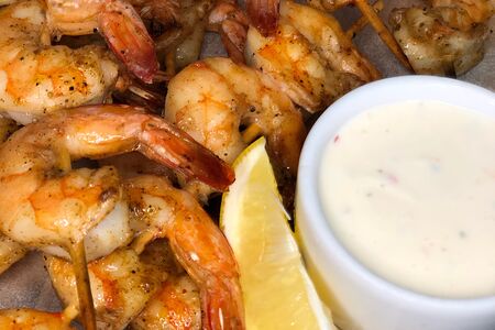 Креветки тигровые на углях