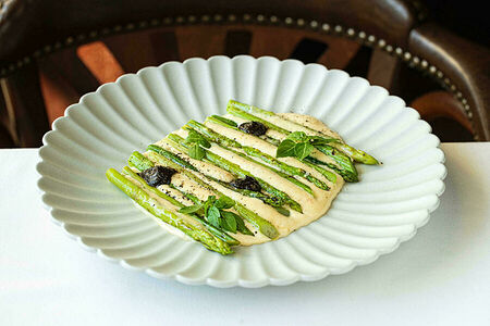 Спаржа с грибным BBQ