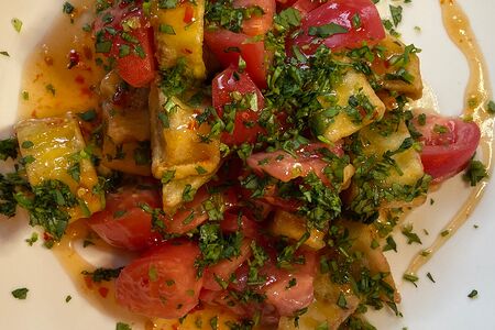 Салат с хрустящими баклажанами