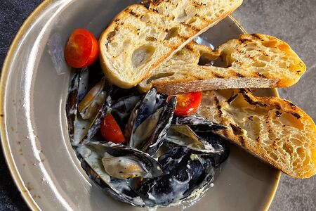 Мидии в раковине