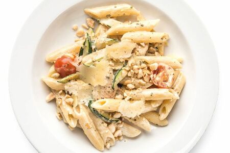 Пене с курицей и овощами