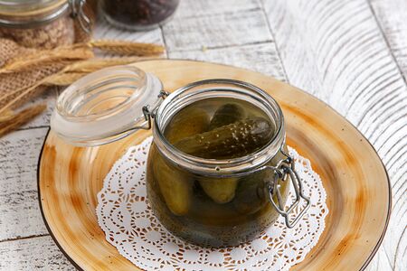 Соленые огурцы