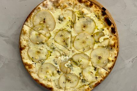 Горгонзола с грушей