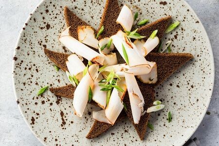 Сало пряное и подкопченное