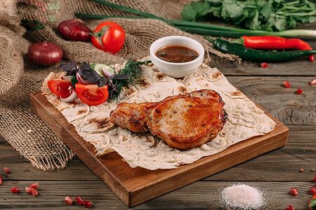 Свиная корейка на кости