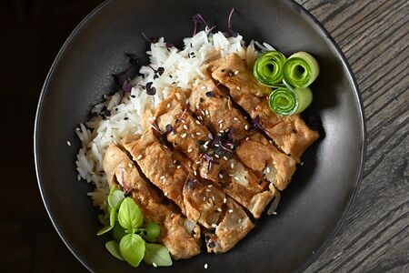 Донбури с курицей