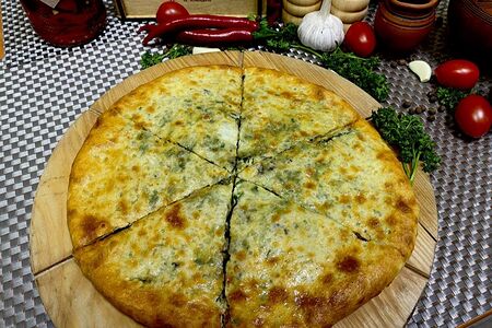 Хачапури с сыром и зеленью