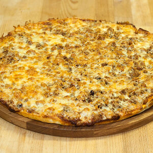 Пицца Мясная с фасолью