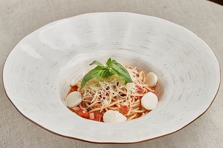 Паста Аль помодоро