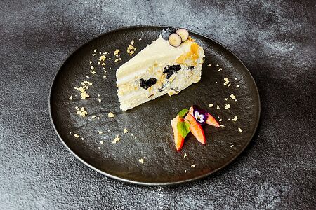 Графский торт с черносливом и орехами