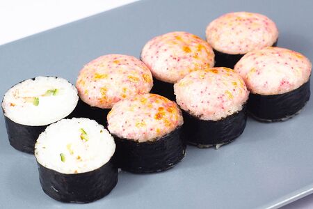 Запеченный ролл с крабом