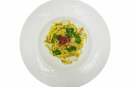 Спагетти с дальневосточным кальмаром