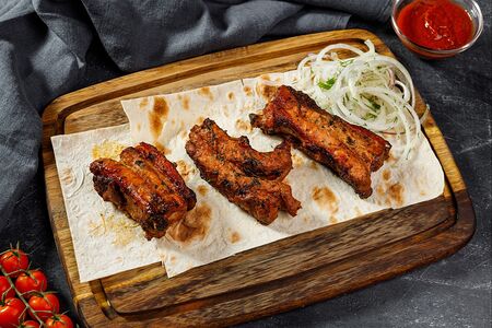 Мощные свиные рёбрышки