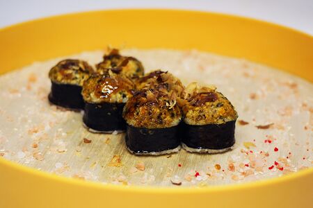 Запечённый ролл с угрём