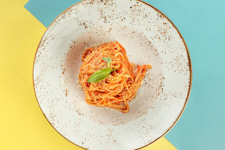 Паста с томатным соусом