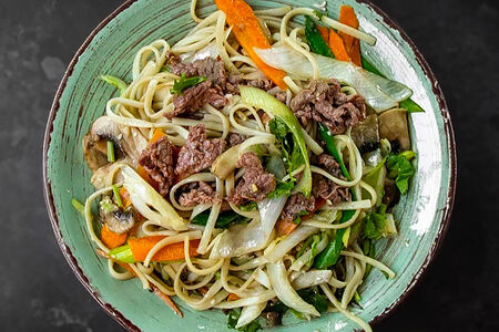 Удон с говядиной