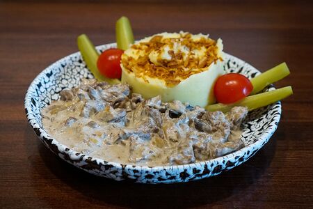 Бефстроганов