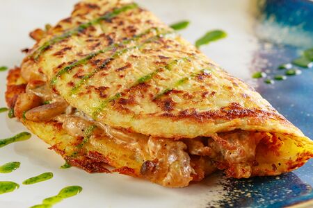 Картофельный драник с курицей