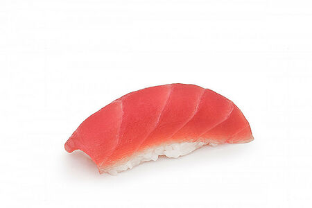 Суши с тунцом