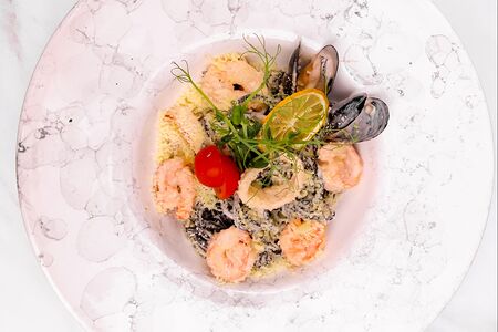 Паста Неро с морепродуктами