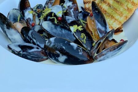 Мидии в сливочном соусе