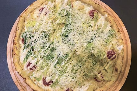 Цезарь с курицей M