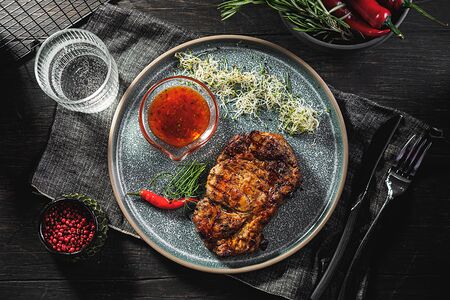 Стейк из cвинoй шейки