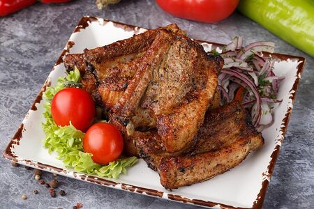 Шашлык из свиных ребрышек