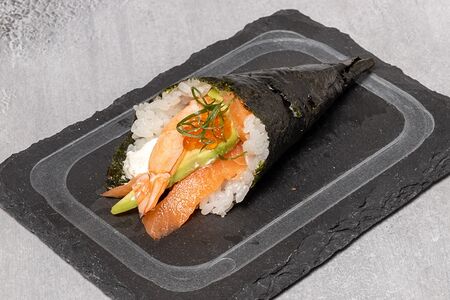 Темаки Филадельфия