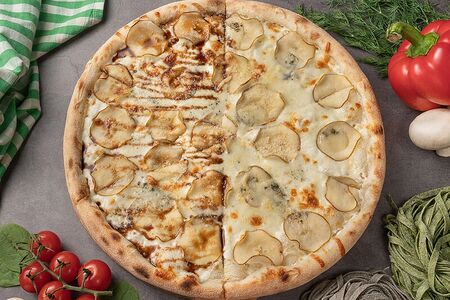 Пицца с грушей и дорблю