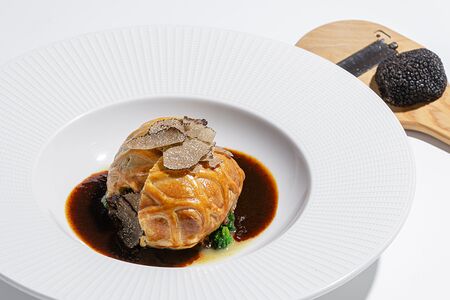 Веллингтон из курицы с трюфелем