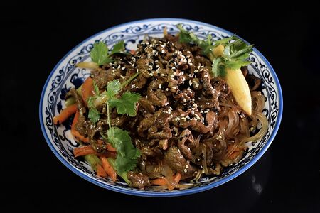 Лапша харусаме с говядиной