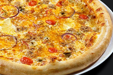 Пицца с тунцом