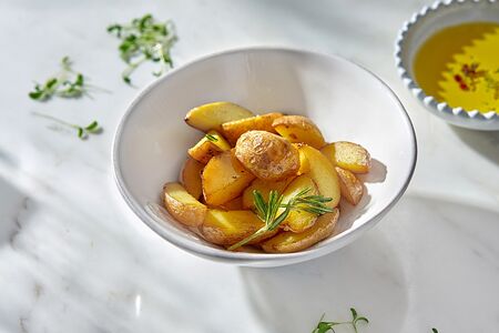 Мини-картофель с розмарином
