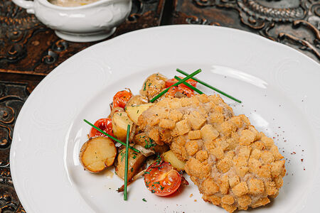 Котлета Пожарская с картофельным тартаром