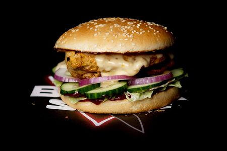 Чикен бургер