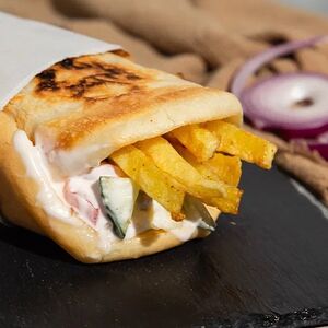 Шаверма в пите с картофелем