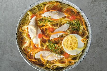 Куриный суп с лапшой