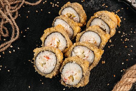 Темпура ролл с краб-кремом