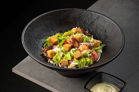 Салат Цезарь Питерский