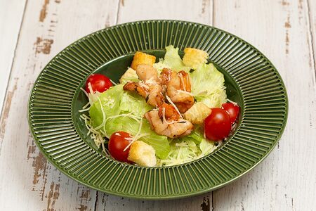 Салат Цезарь с креветками