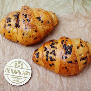 Круассан шоколадный