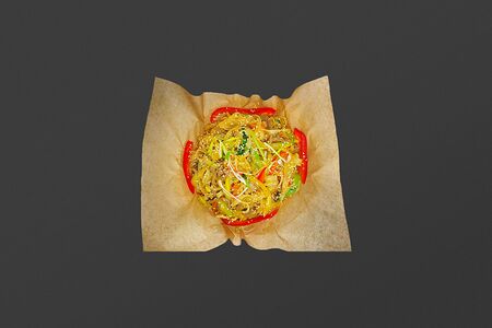 Вок с пшеничной лапшой и говядиной