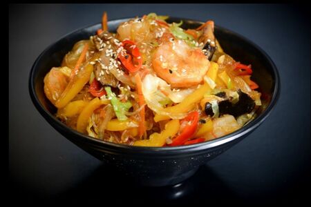 Wok с креветками