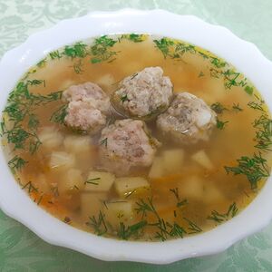 Суп с мясными фрикадельками
