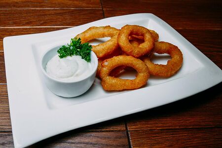 Кольца кальмара в соусе